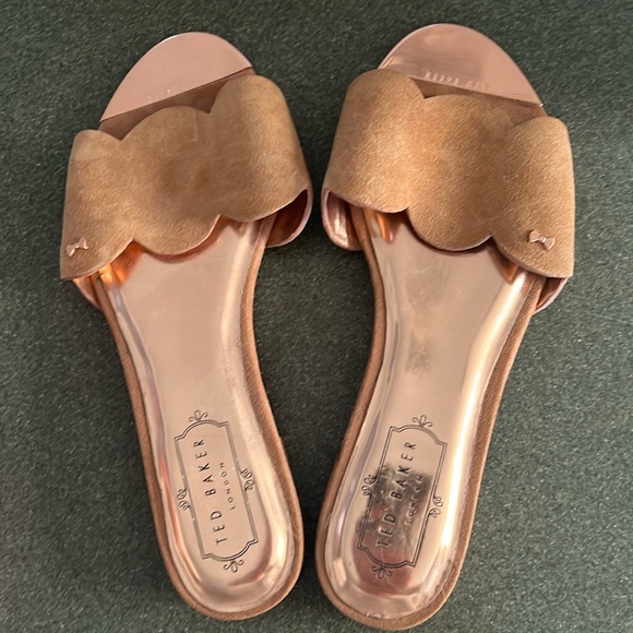 Ted Baker rhaily sandals size 37 US size 6.5 - Picture 1 of 5